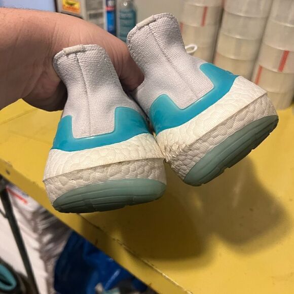 Adidas ULTRABoost 22 White Orange Mint Rare Gym Men Running Shoes GX5463 - US 11 - Picture 6 of 12